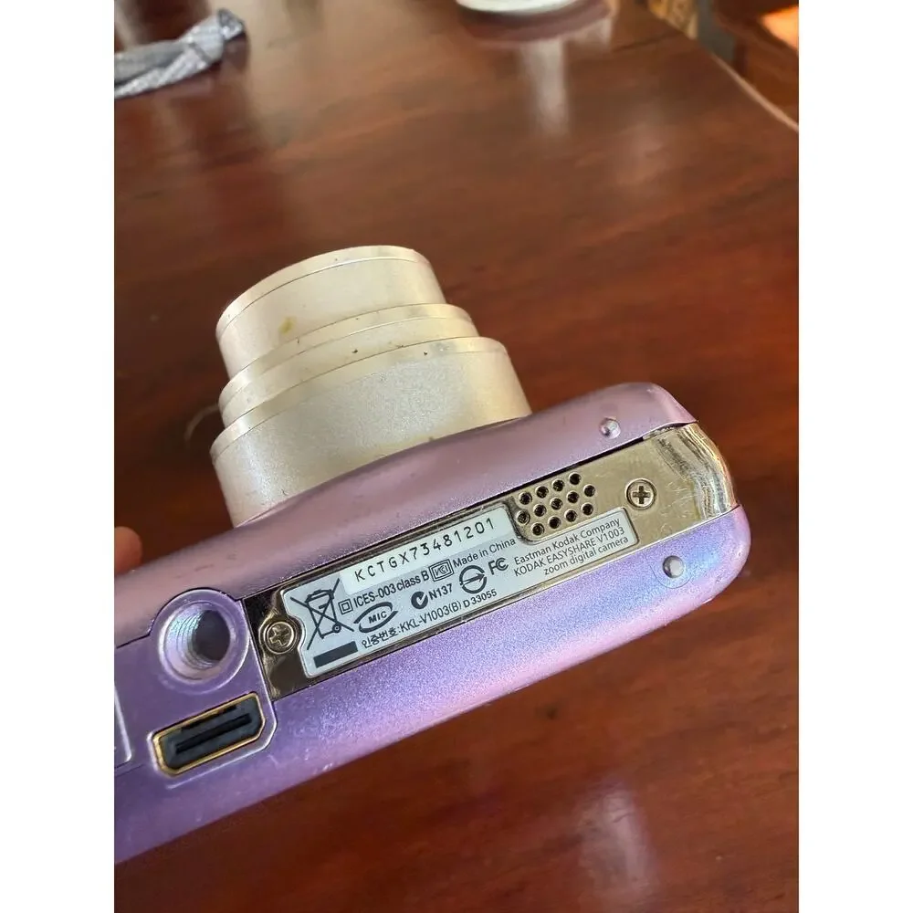 Kodak EasyShare V1003 Digital Camera purple 10MP 3X Optical Zoom Retinar Lens